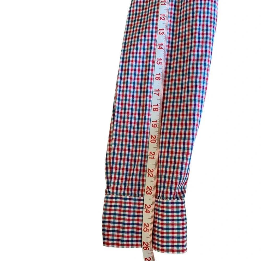 J. CREW. Red/White Checked, Long Sleeves Shirt.‎ Size L. 100% Cotton. Slim fit.
